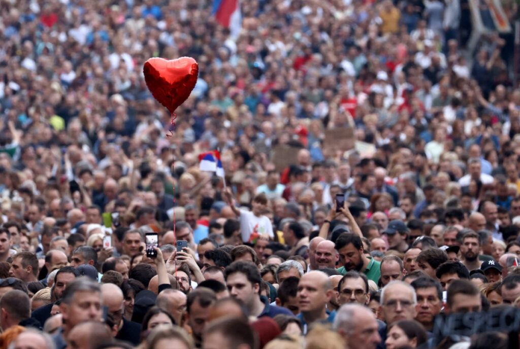 Saberi Se Protesti Srbija